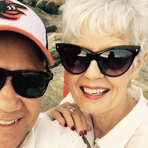 Meet your Posher, Suzanne